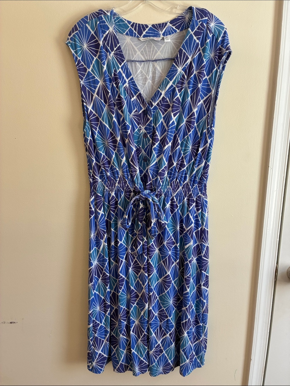 Isaac Mizrahi Blue Geometric V-Neck Midi Dress